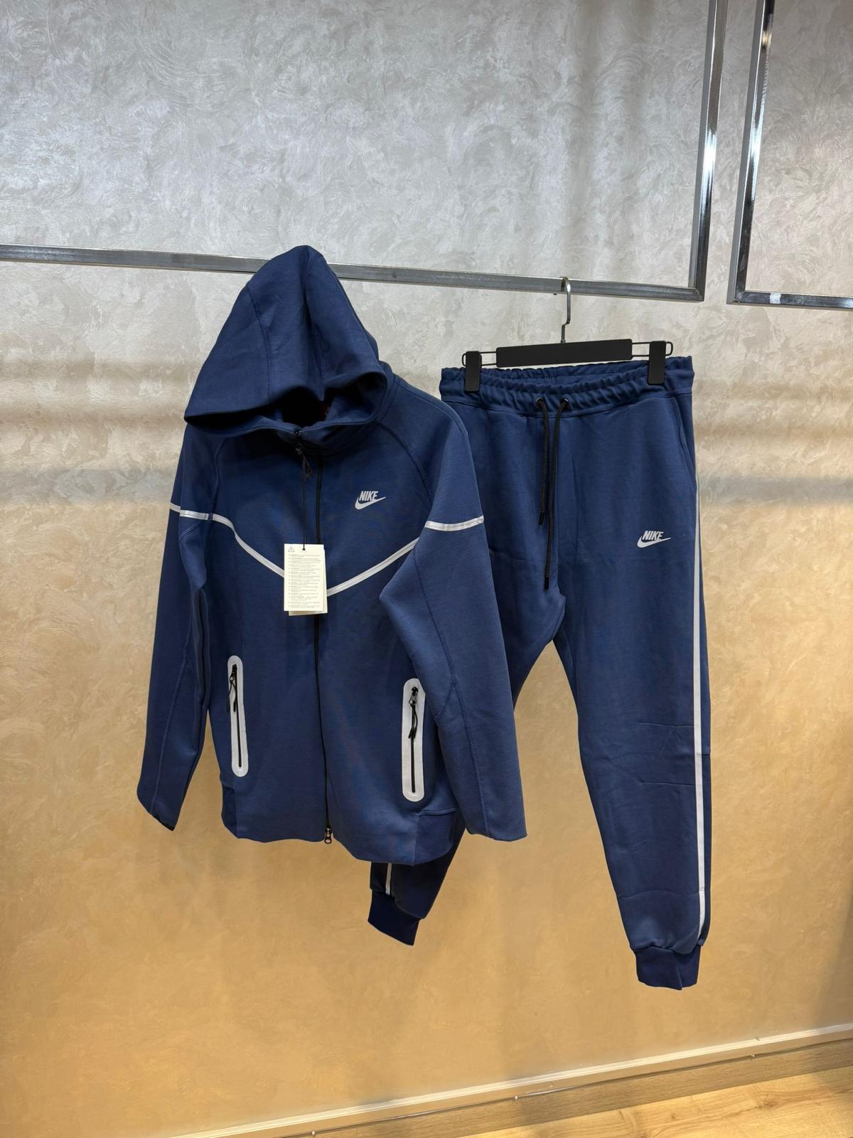 NIKE TECH FLEECE KOMPLET - Plavi