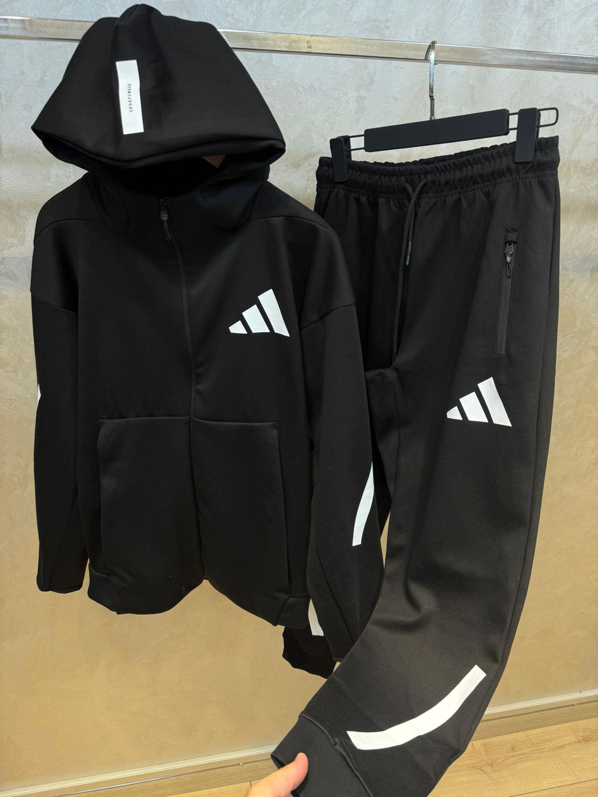 ADIDAS KOMPLET - Crni