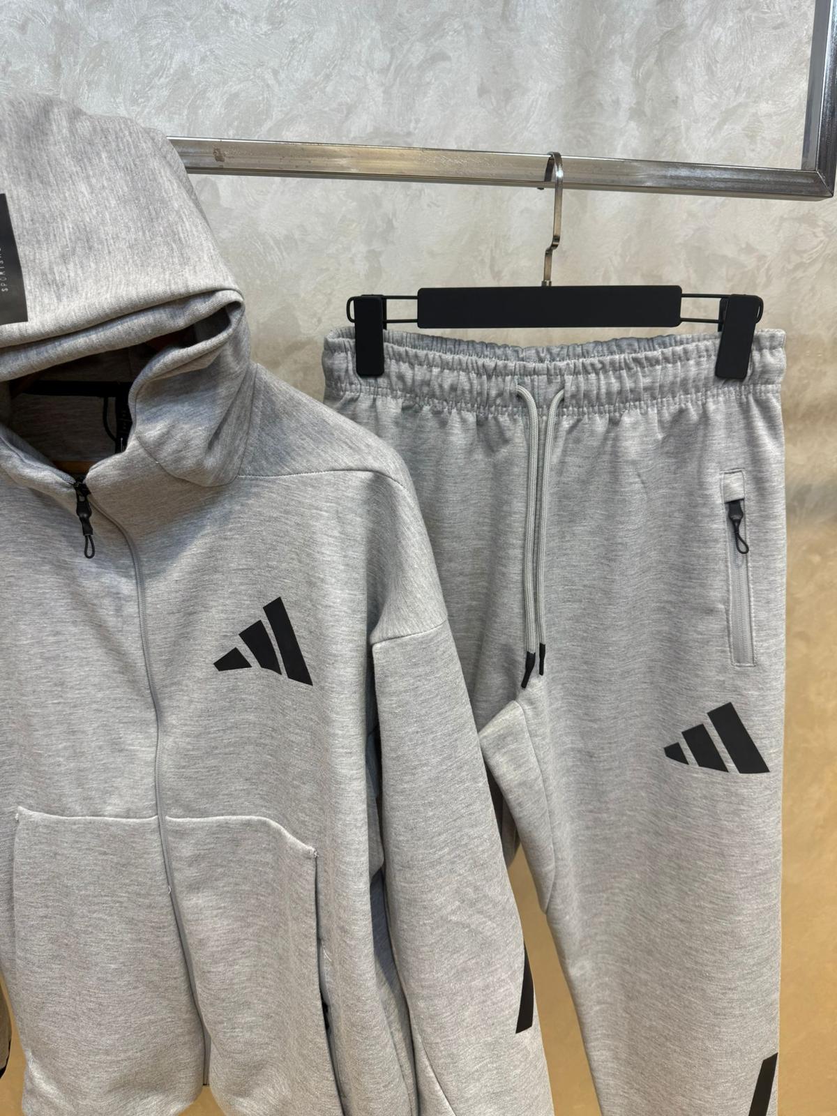 ADIDAS KOMPLET - Sivi