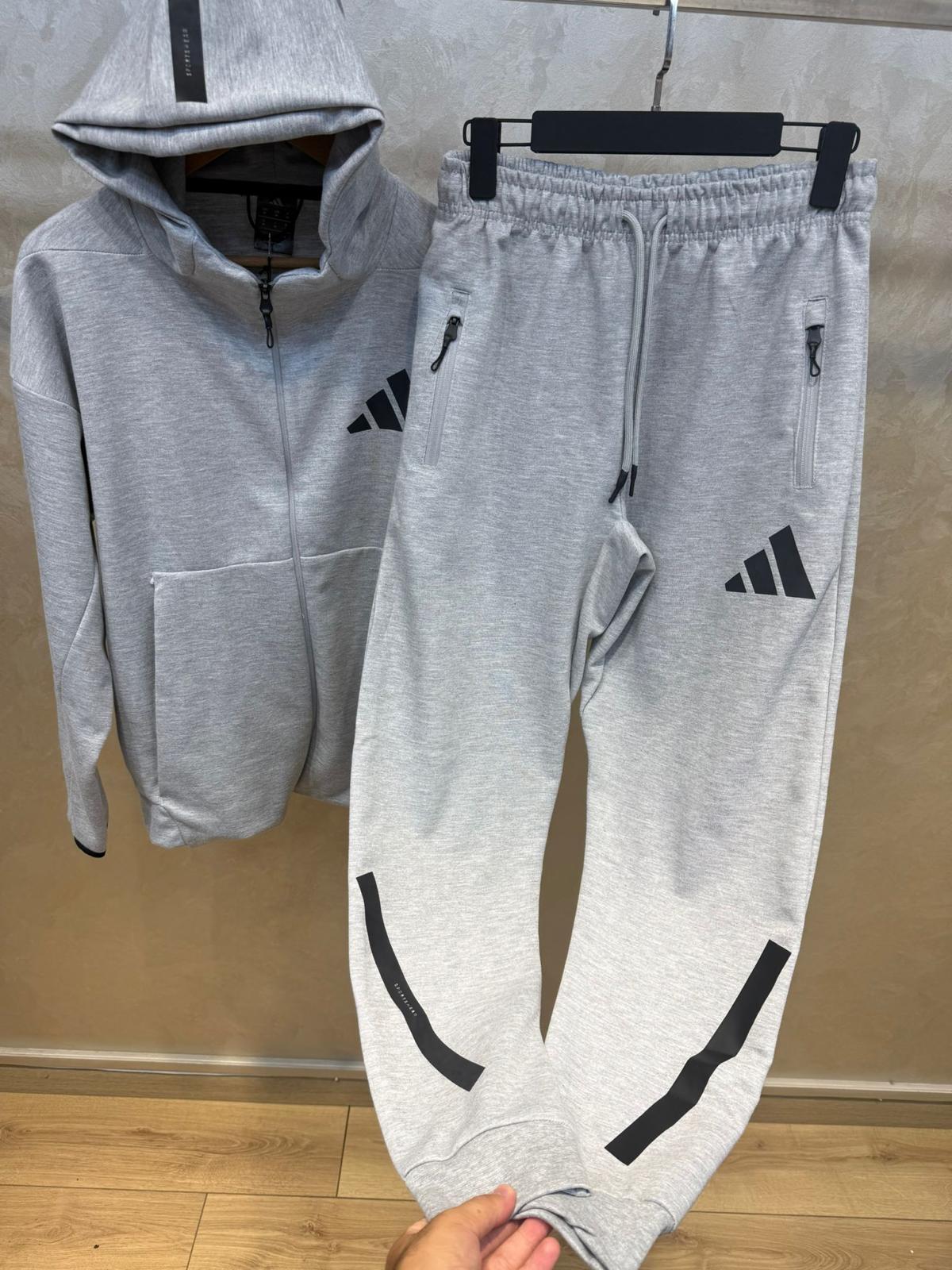 ADIDAS KOMPLET - Sivi