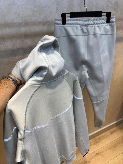 NIKE TECH FLEECE KOMPLET - Sivi