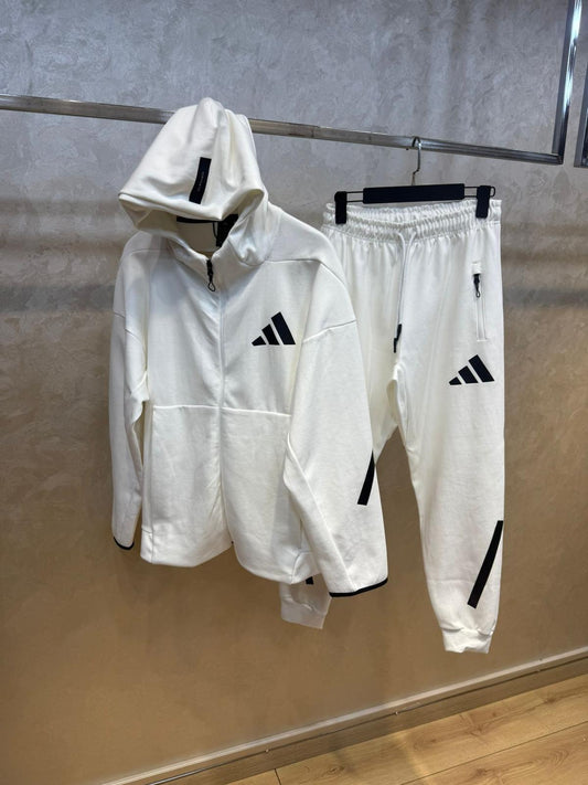 ADIDAS KOMPLET - Beli