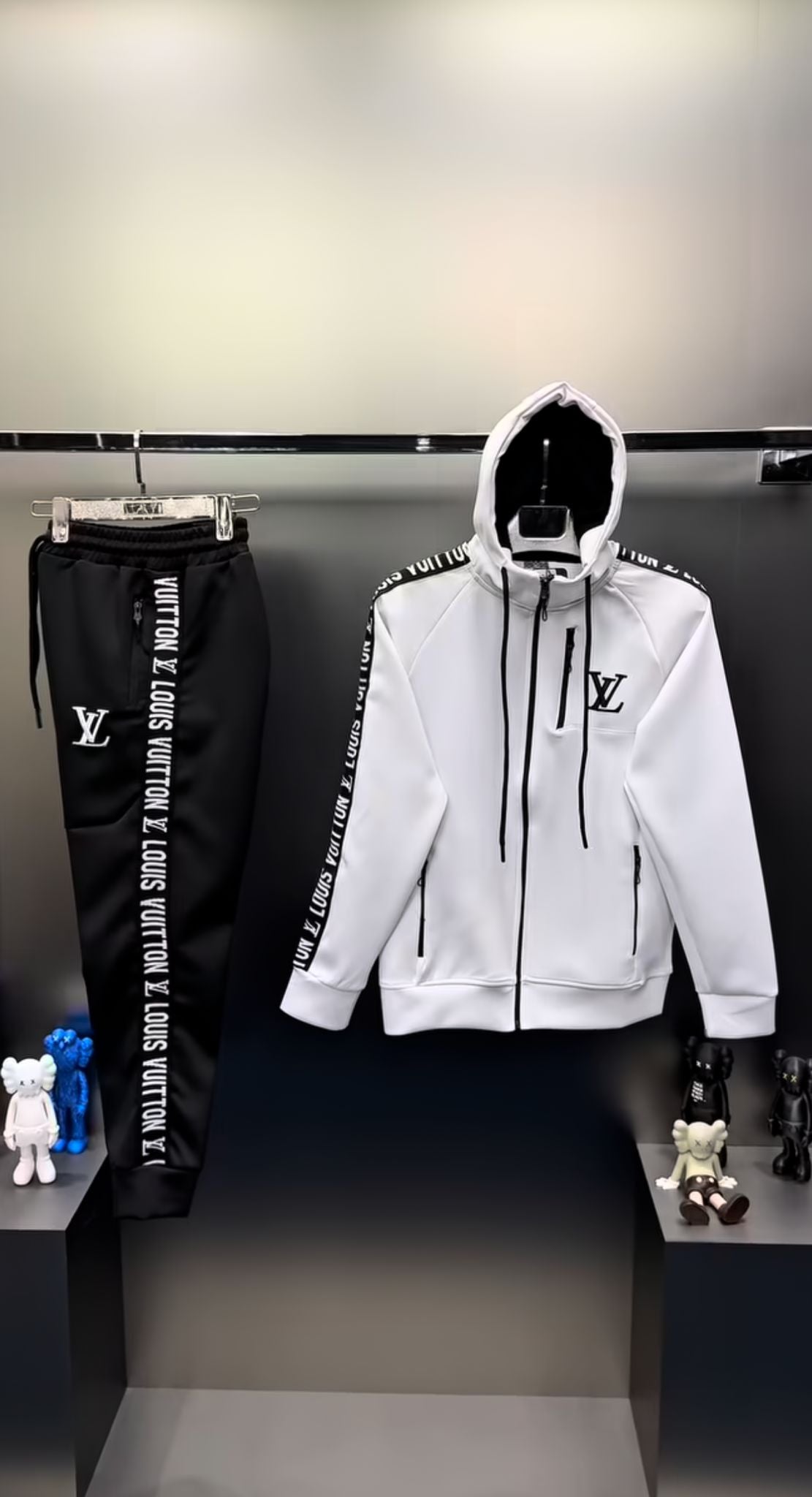 LOUIS VUITTON KOMPLET